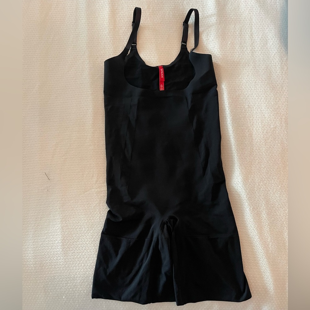 SPANX body suit